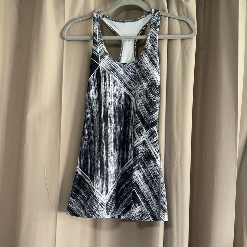 LULU cool racer back tank